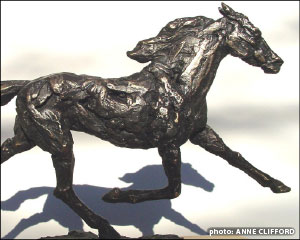 Anne Clifford Standardbred bronze sculpture detail